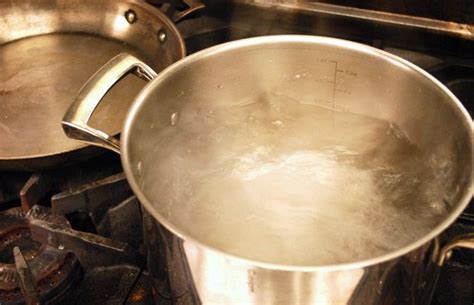 Whats The Difference Between A Simmer And A Rolling Boil Edmonton