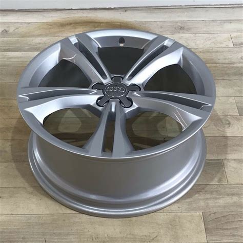 1x Original Audi A1 S1 8x 18 Zoll Felge 8x0601025ab 75x18 Et395 In