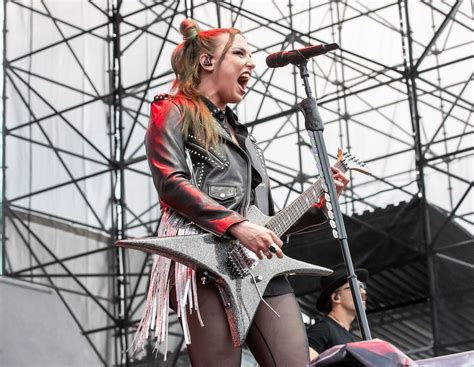 Halestorm Tour Canada 2024 - Minny Ernesta