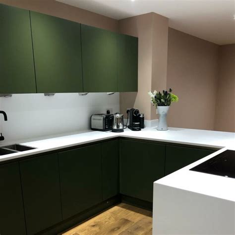 33+ Unbelievably Chic Olive Green Kitchen Cabinets
