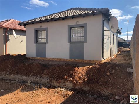 House For Sale In Clayville Ext 45 Midrand Gauteng For R 660000