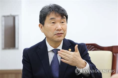 인터뷰 이주호 장관 이과의 문과 침공 통합수능 부작용 손 본다 노컷뉴스