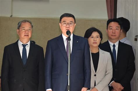 快訊 陸委會、退輔會新任副主委出爐！行政院長卓榮泰核派「這2大咖」 中天新聞網