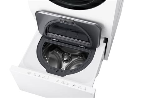 Smooth operator: this luxury LG Signature TWINwash washer dryer has us in a spin – The Luxe Review