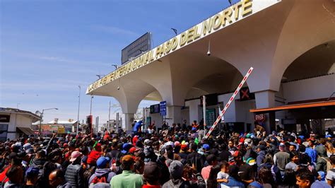 El Paso Texas Border Large Group In Mexico Attempted Mass Entry Into