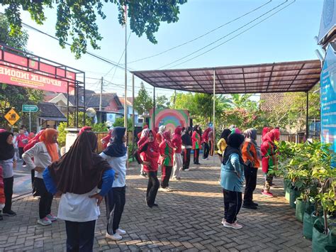 Gerakan Aktifkan Posyandu Lansia Melalui Senam Kebugaran Lansia
