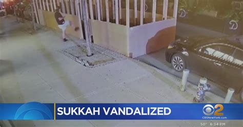 Sukkah Vandalized On Upper East Side Cbs New York