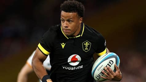 Regan Grace Cardiff Sign Baths Ex Rugby League Winger Bbc Sport