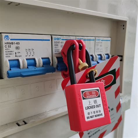 Wholesale Mini Red Universal Multi Pole Circuit Breaker Tagout Lockout