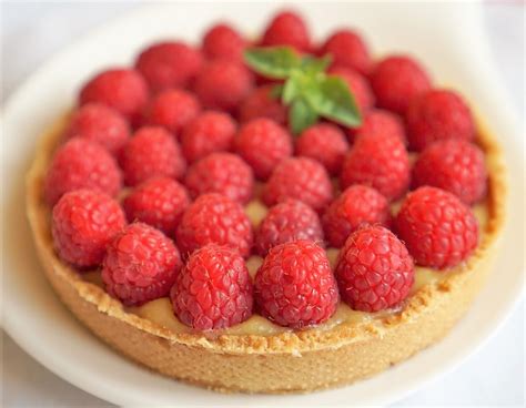 Tarte Aux Framboises Et Au Citron Caviar Champagne