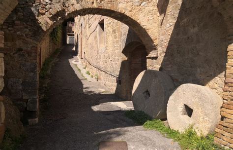 San Gimignano Al Via I Lavori Di Rifacimento Di Vicolo Capassi