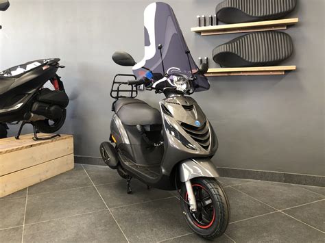 Piaggio Zip SP IGET 4T 3V Euro 5 Specialpaint Agaat Grijs Perry