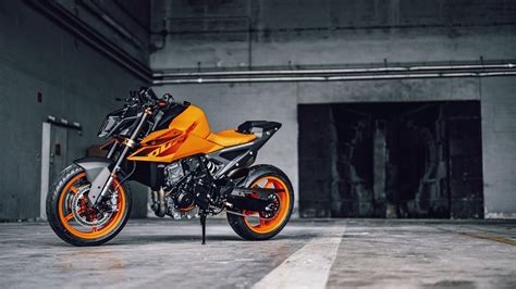 Nuova Ktm Duke Video Caratteristiche Prezzo Data D Arrivo