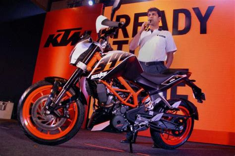 Twenty22-India on the move: Bajaj launches KTM 390 Duke