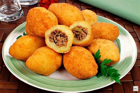 Bolinho De Tapioca Com Carne Moída Guia Da Cozinha Receitas