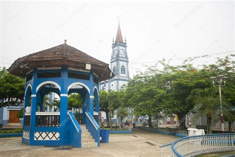 Vistas Del Centro De La Ciudad De Yurimaguas En La Selva Peruana