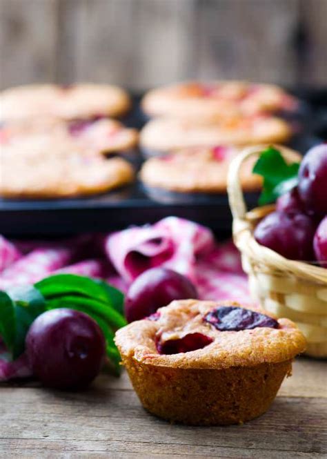 Petits muffins aux prunes des muffins spécial fin d été pour un gouter