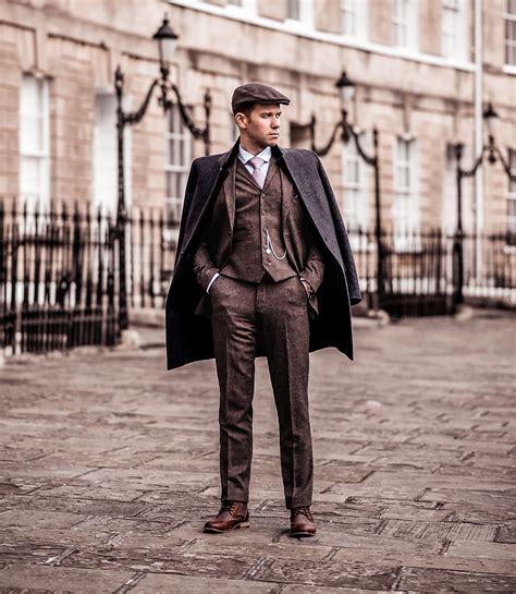 Peaky Blinders Tweed Outfit – How To Dress Like Thomas Shelby - Your ...