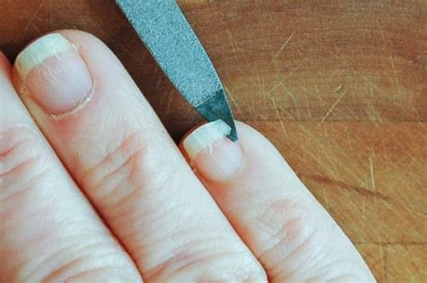 How to Fix a Broken Nail Yourself | DIY Nail Care