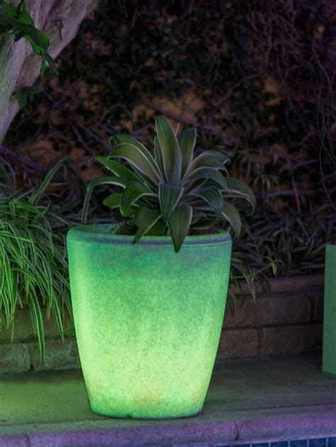 Solar Illuminated Planter 18 Garden Plant Pots Planters Planters Around Pool