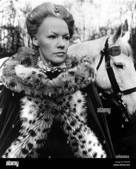 Elizabeth R Glenda Jackson As Queen Elizabeth I 1971 Tv Mini Series