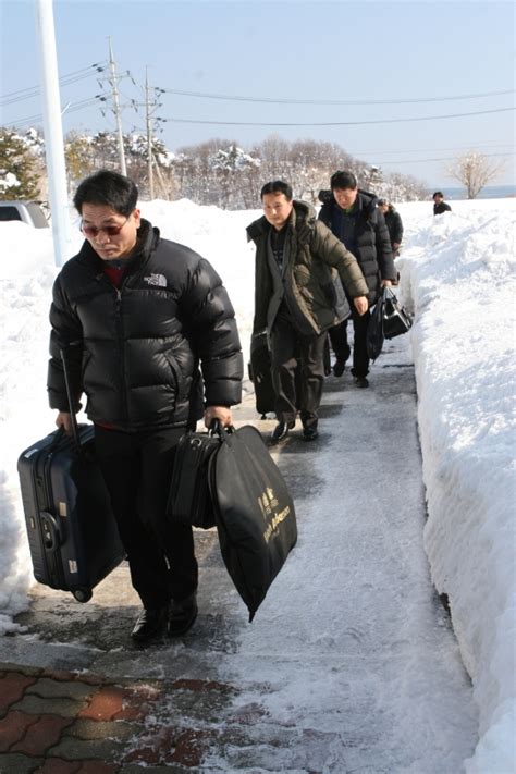 이산 상봉 선발대 방북 상봉 명단 교환 행사 일정 조율 여성신문