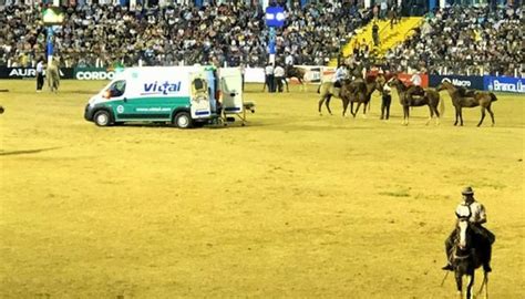 Video Tragedia En El Festival De Jes S Mar A Un Jinete Muri Aplastado