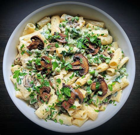 CREAMY RIGATONI With Roasted Mushrooms