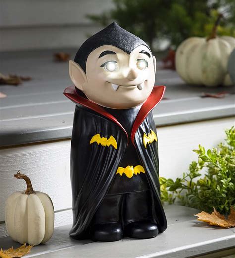 Plow Hearth Indoor Outdoor Lighted Dracula Shorty Halloween Statue