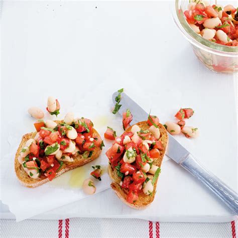 Crostini Mit Bohnen Tomate Rezept ESSEN UND TRINKEN