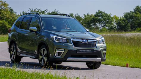 Nuova Subaru Forester Ibrida Prova Su Strada Uscita Prezzi