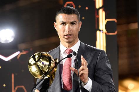 Cristiano Ronaldo Elegido Como El Mejor Jugador Del Siglo