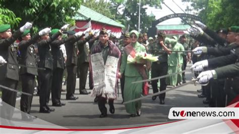 Ratusan Prajurit Sambut Kedatangan Pangdam I Bukit Barisan Baru Mayjen