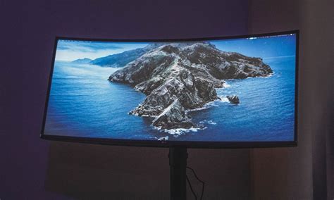 This 34” LG UltraWide monitor disrupted my workflow - GadgetMatch