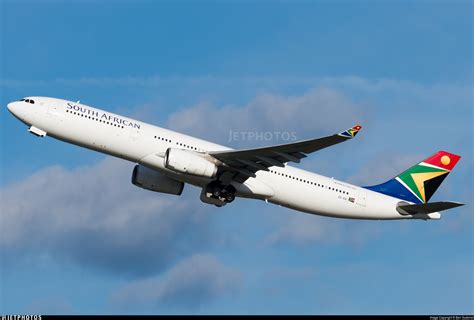 ZS SXI Airbus A330 343 South African Airways Ben Suskind JetPhotos