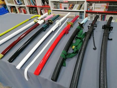 Big bring of katanas and swords ! 朗 Bleach, Van Piss, Blade Cutting ...