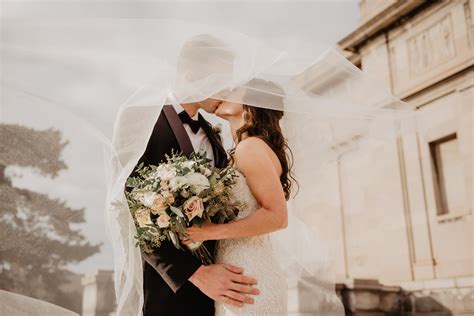 10 Ejemplos Para Inspirarte A Celebrar Una Boda íntima Maquillador