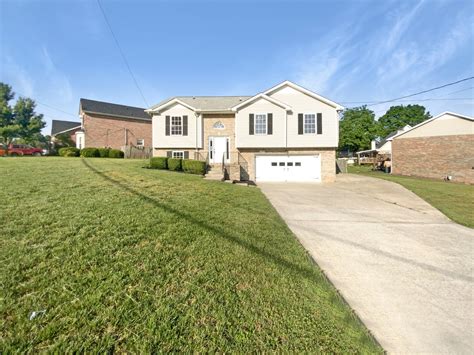 1307 Bluebonnet Dr Clarksville Tn 37042 Mls 2527659 Redfin