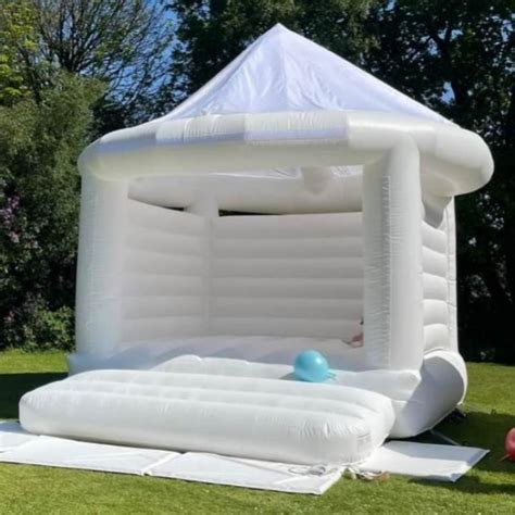 White Wedding Bouncy Castle For Hire In Blackburn Darwen Accrington