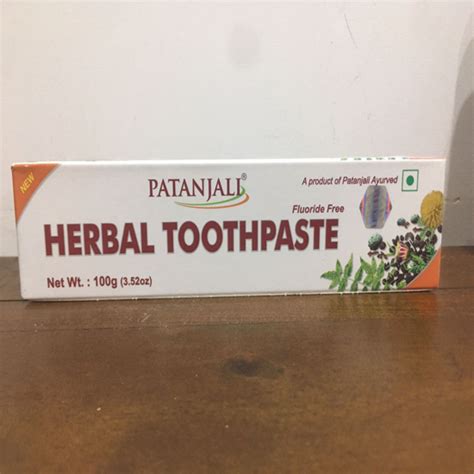 Ginger Garlic Patanjali Herbal Toothpaste 100 Gm