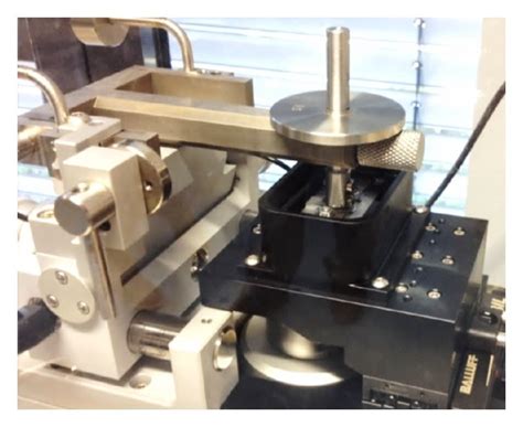 Pin On Disc Tribometer In Linearly Reciprocating Mode With Oil