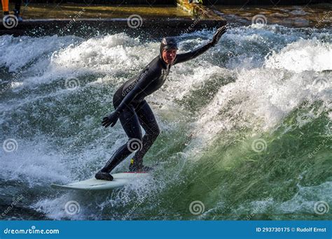 Munich Germany December Winter Surfer In The City River