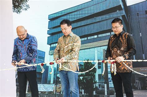 Pt Hyundai Mobil Indonesia Resmikan Dealer Ke 12 Hyundai Bsd City