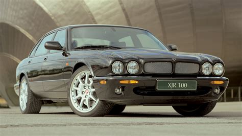 Jaguar XJR Wallpaper