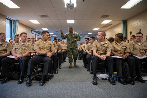 DVIDS Images USTRANSCOM Senior Enlisted Leader Visits JB Charleston