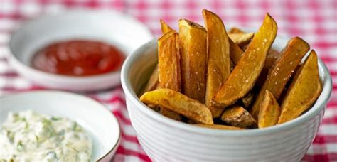 Hand Cut Potato Chips Recipe For Crispy Fries For Fish And Chips