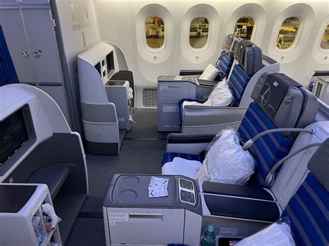 Review Lot Polish Airlines Business Class 787 Ord Waw One Mile At A Time