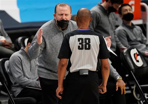 Unmasked Nba Coaches Allowed To Open Playoffs Without Masks Wkrg News 5