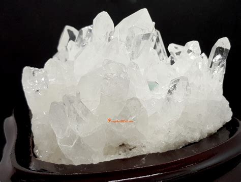 Clear Quartz Crystal Cluster (A) :: Feng Shui Crystal