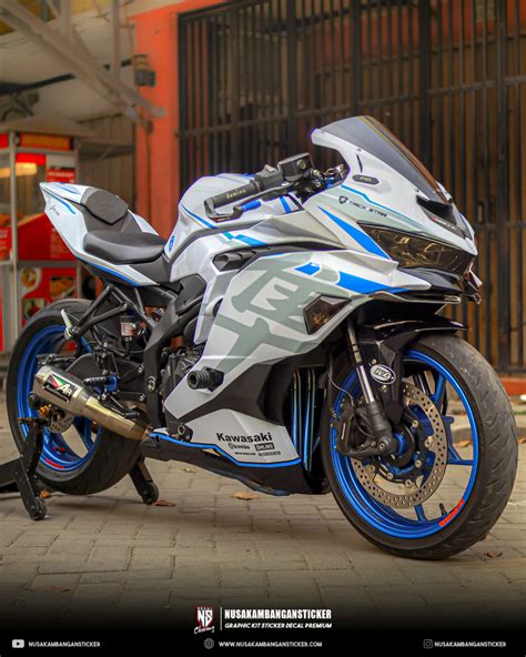 Desain Stiker NINJA ZX25R Putih Trickstar Grafis Biru Full Body